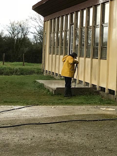 Nettoyage extérieur du Club House